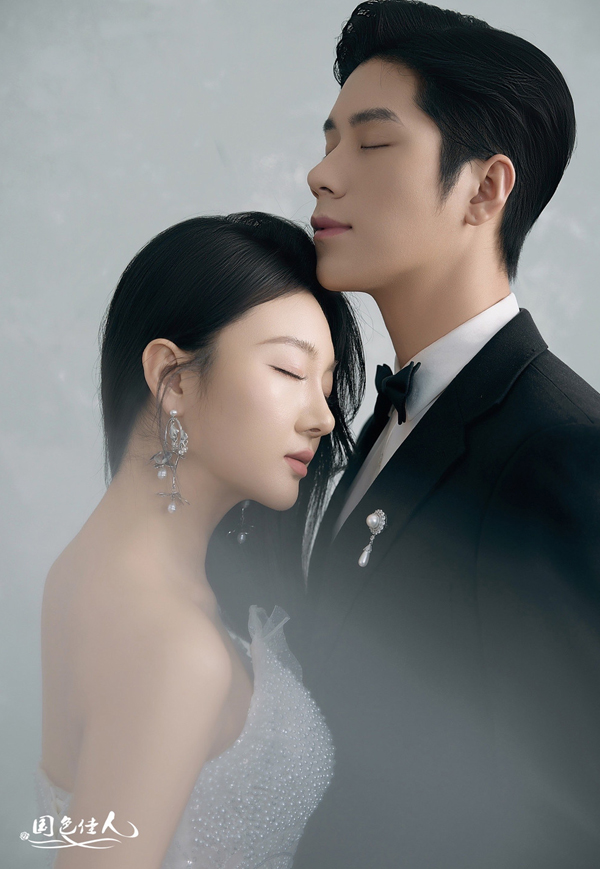 轻复古内景油画婚纱照