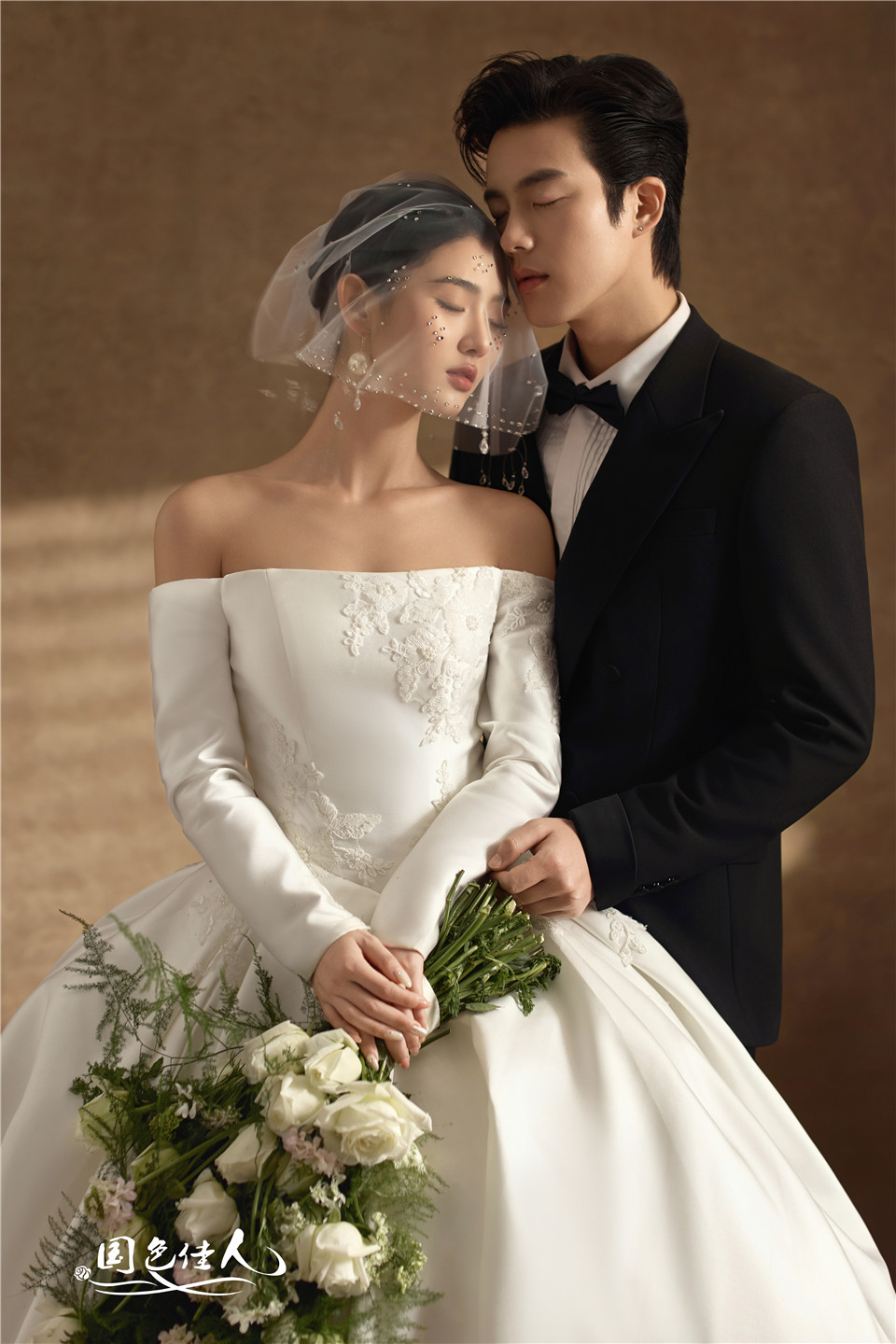 质感暗调婚纱照法式复古婚纱