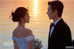  厦门国色佳人婚纱摄影｜以光影为契，赴礁石夕